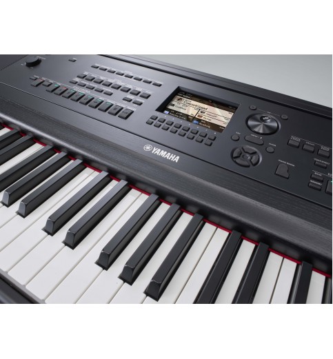 Yamaha DGX-670